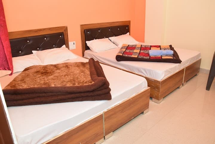 Triple Bed Room